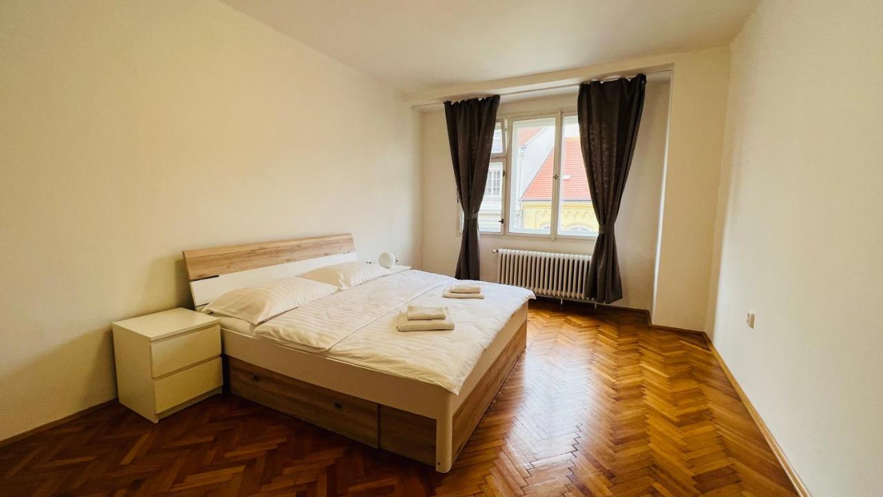 דירות Cosy Flat In The Heart Of פראג מראה חיצוני תמונה