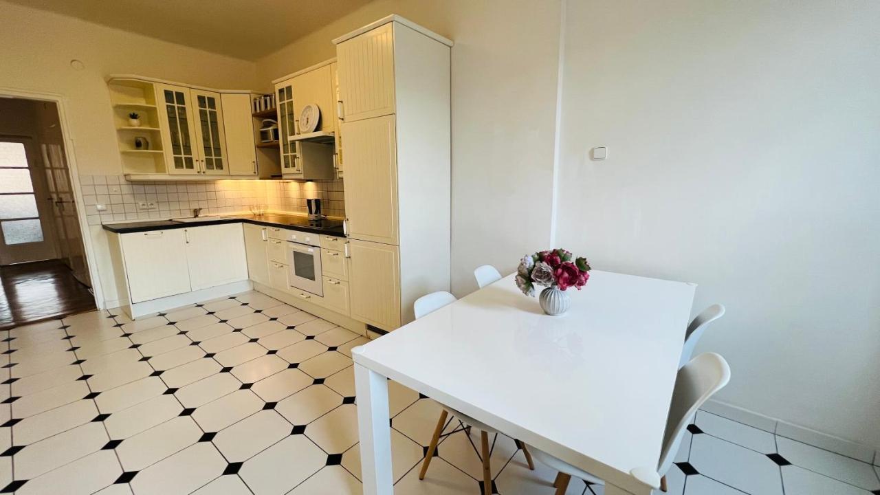 דירות Cosy Flat In The Heart Of פראג מראה חיצוני תמונה